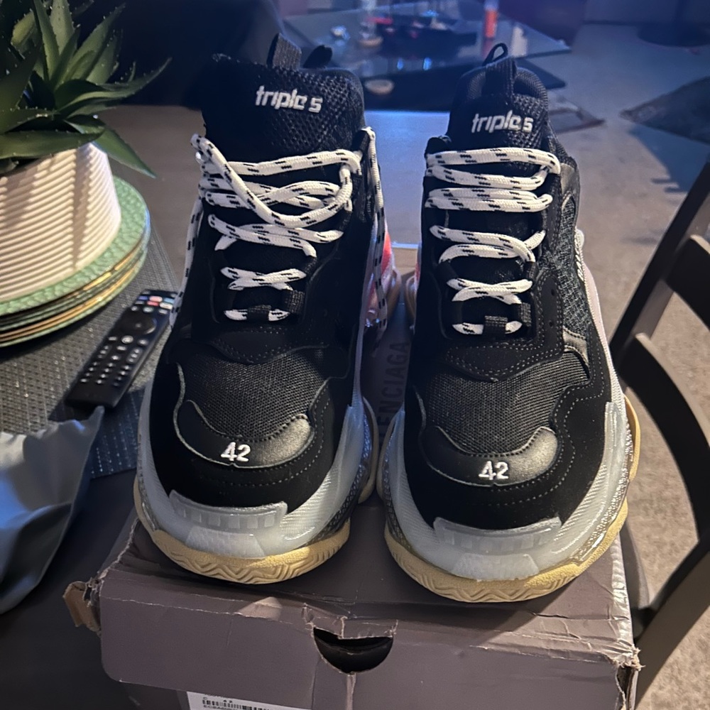 Men shoes brand new